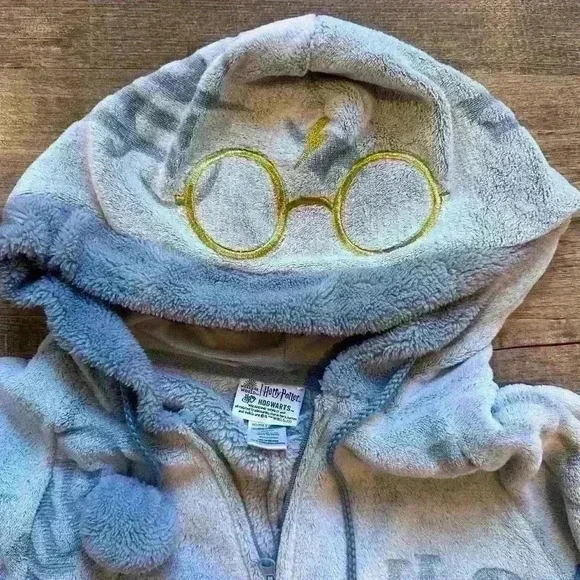 World of Harry Potter women’s size small gray onesie, footless, unworn, cozy - Picture 5 of 6